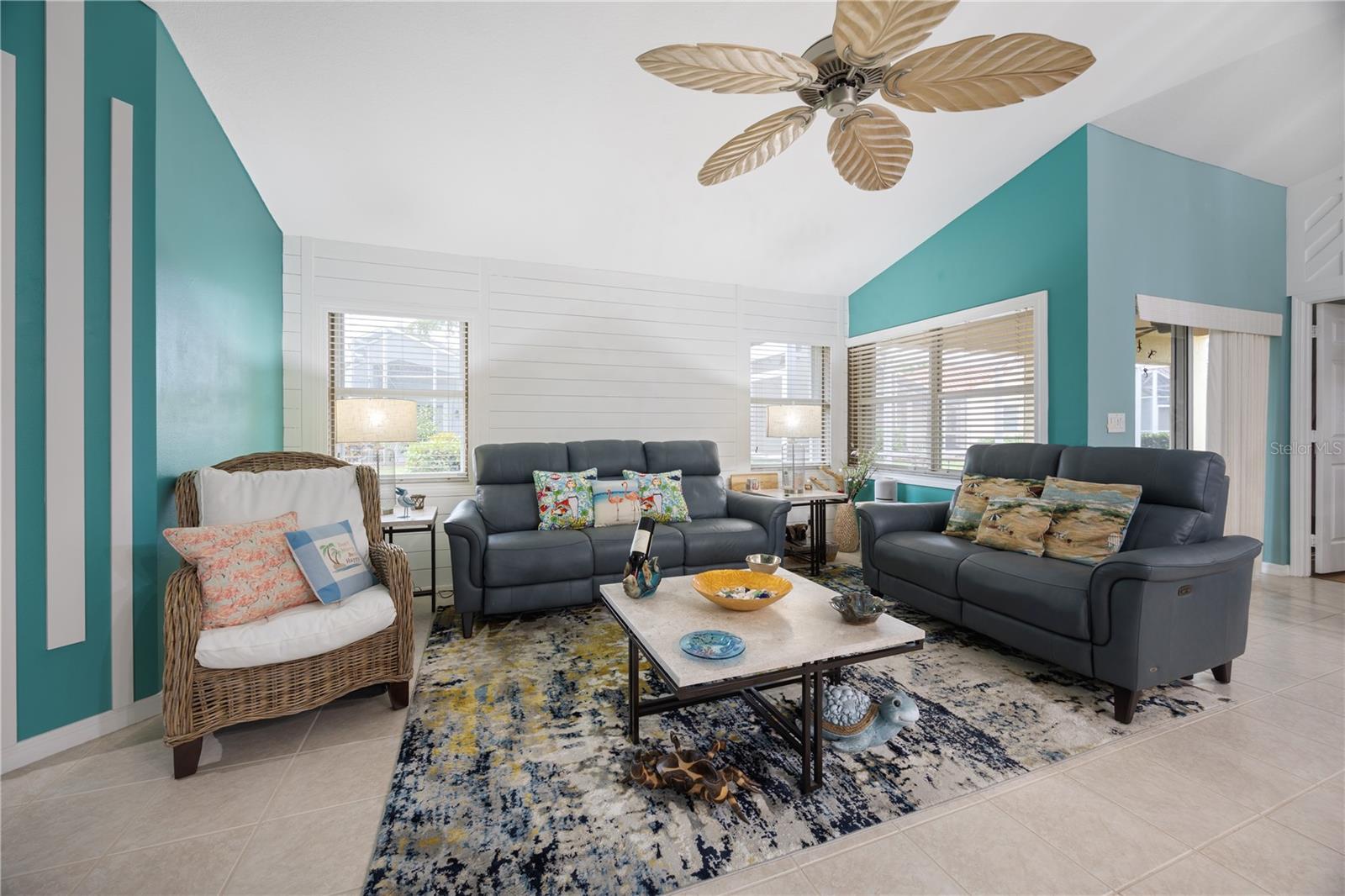 CASCADES/ESTERO PRCL A - Residential
