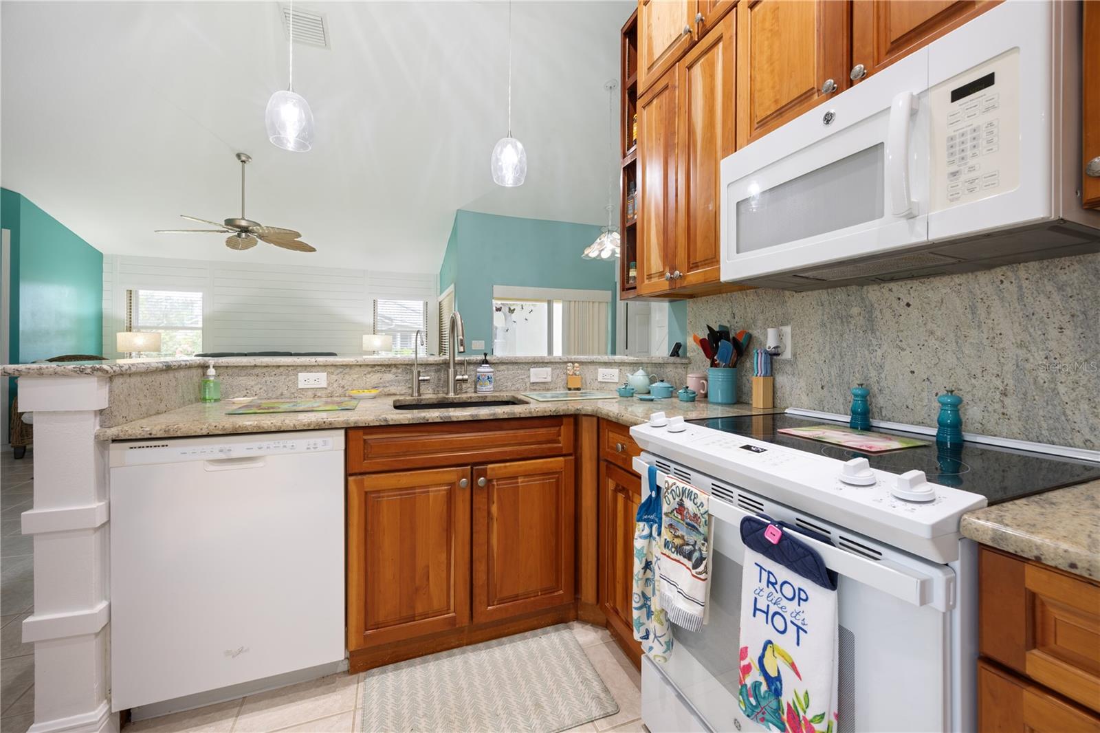 CASCADES/ESTERO PRCL A - Residential