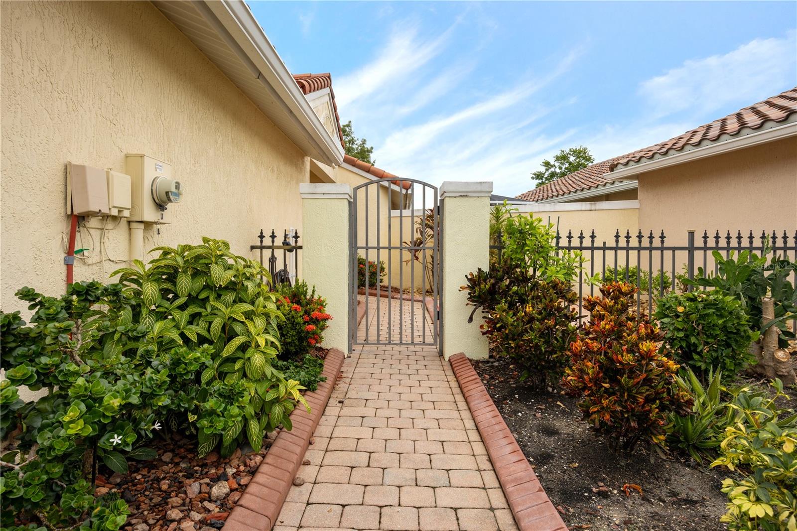CASCADES/ESTERO PRCL A - Residential