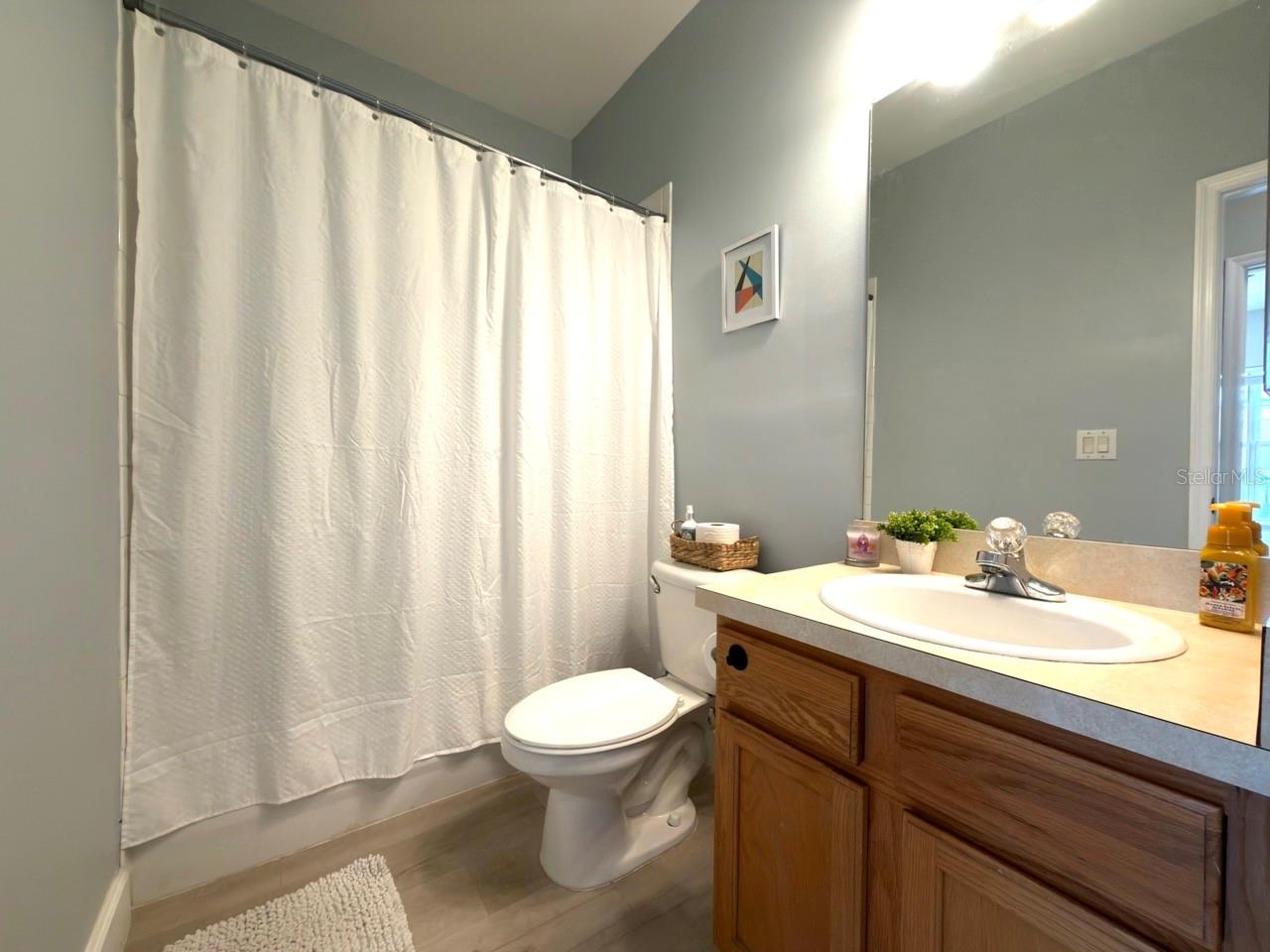 SUMMERGATE CONDO PH 01 5923/0662 - Residential
