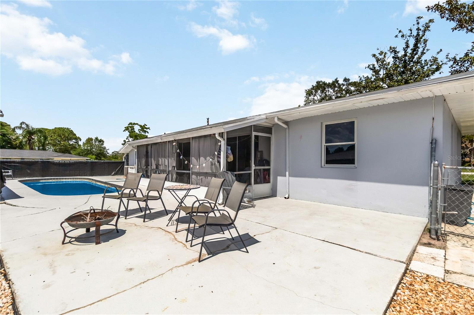 DELTONA LAKES UNIT 72 - Residential
