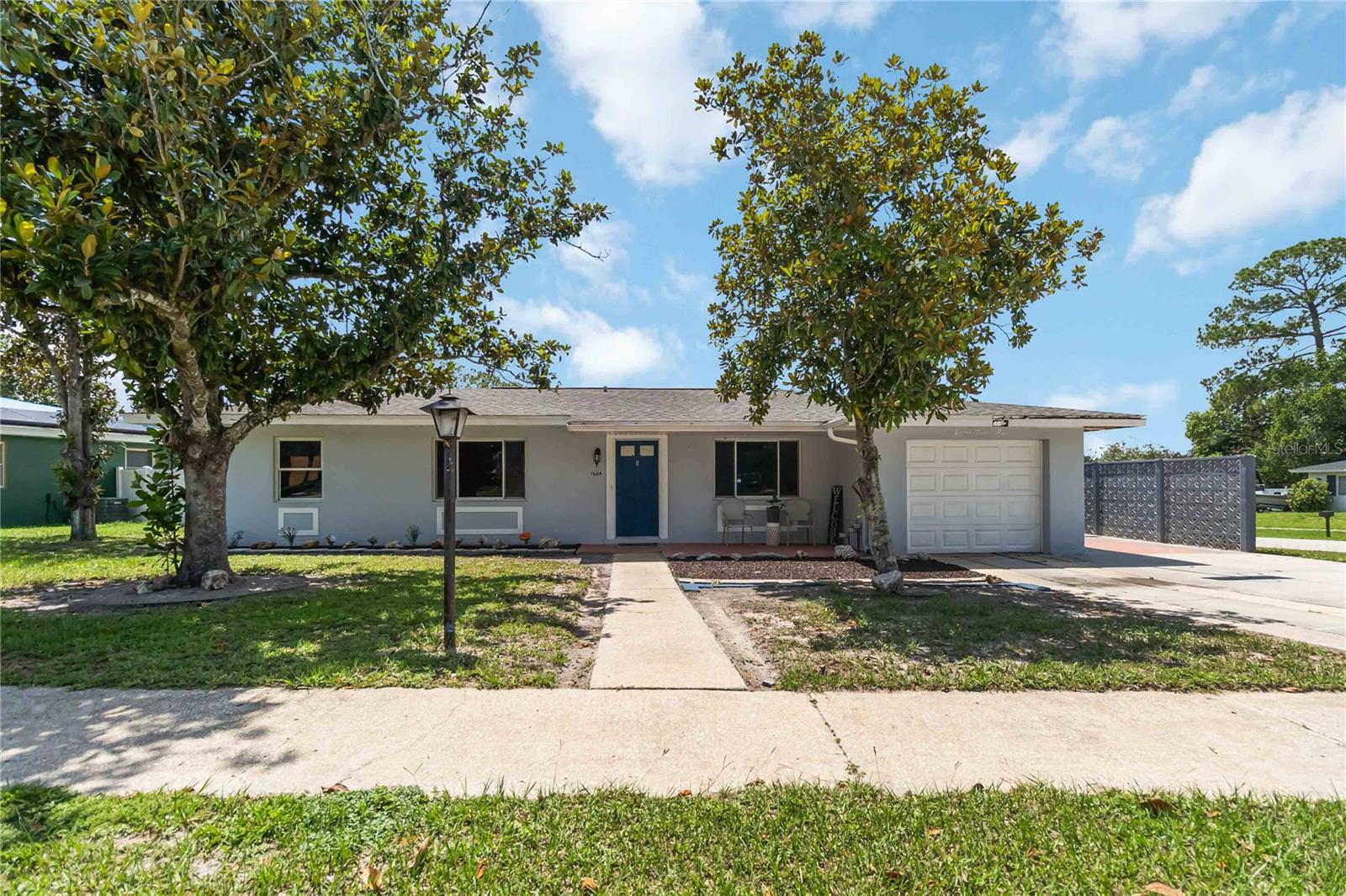 DELTONA LAKES UNIT 72 - Residential
