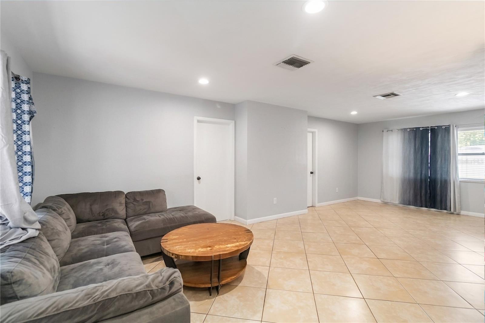 DELTONA LAKES UNIT 72 - Residential