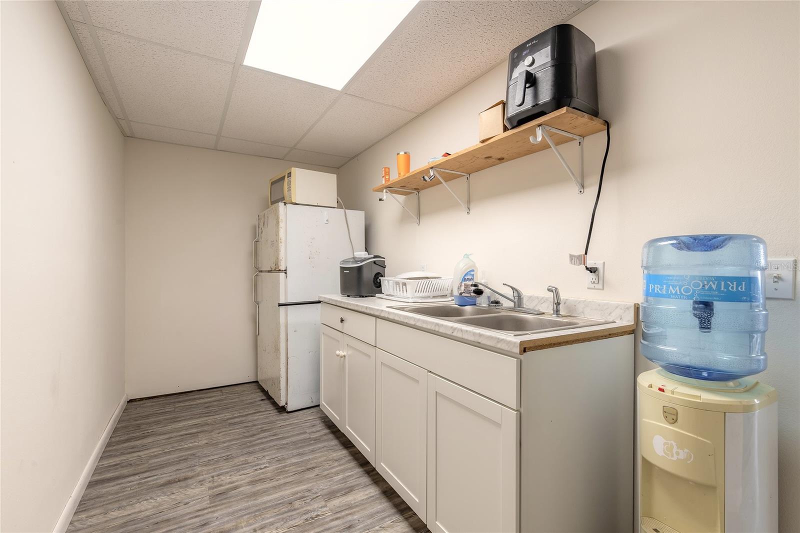 MASON & CARSWELLS HOLLY HILL - Commercial Sale