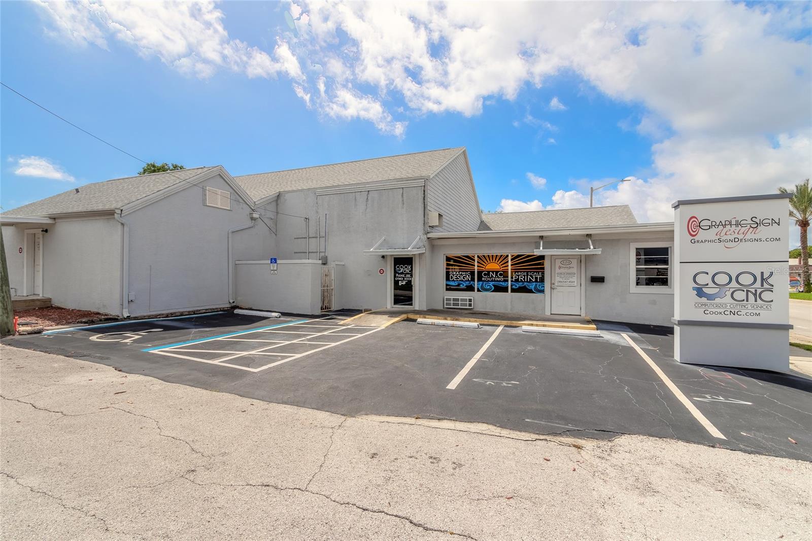 MASON & CARSWELLS HOLLY HILL - Commercial Sale