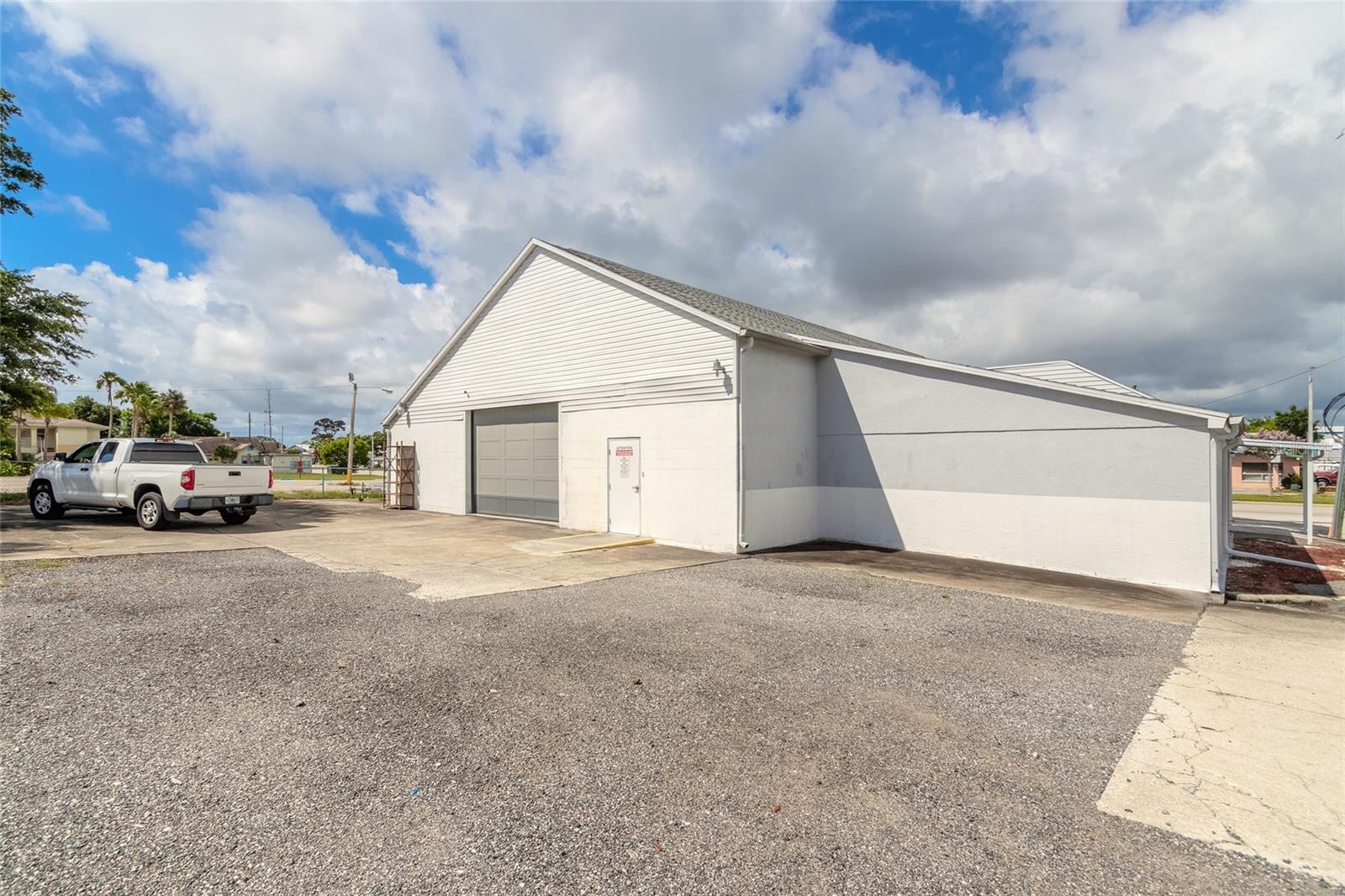 MASON & CARSWELLS HOLLY HILL - Commercial Sale