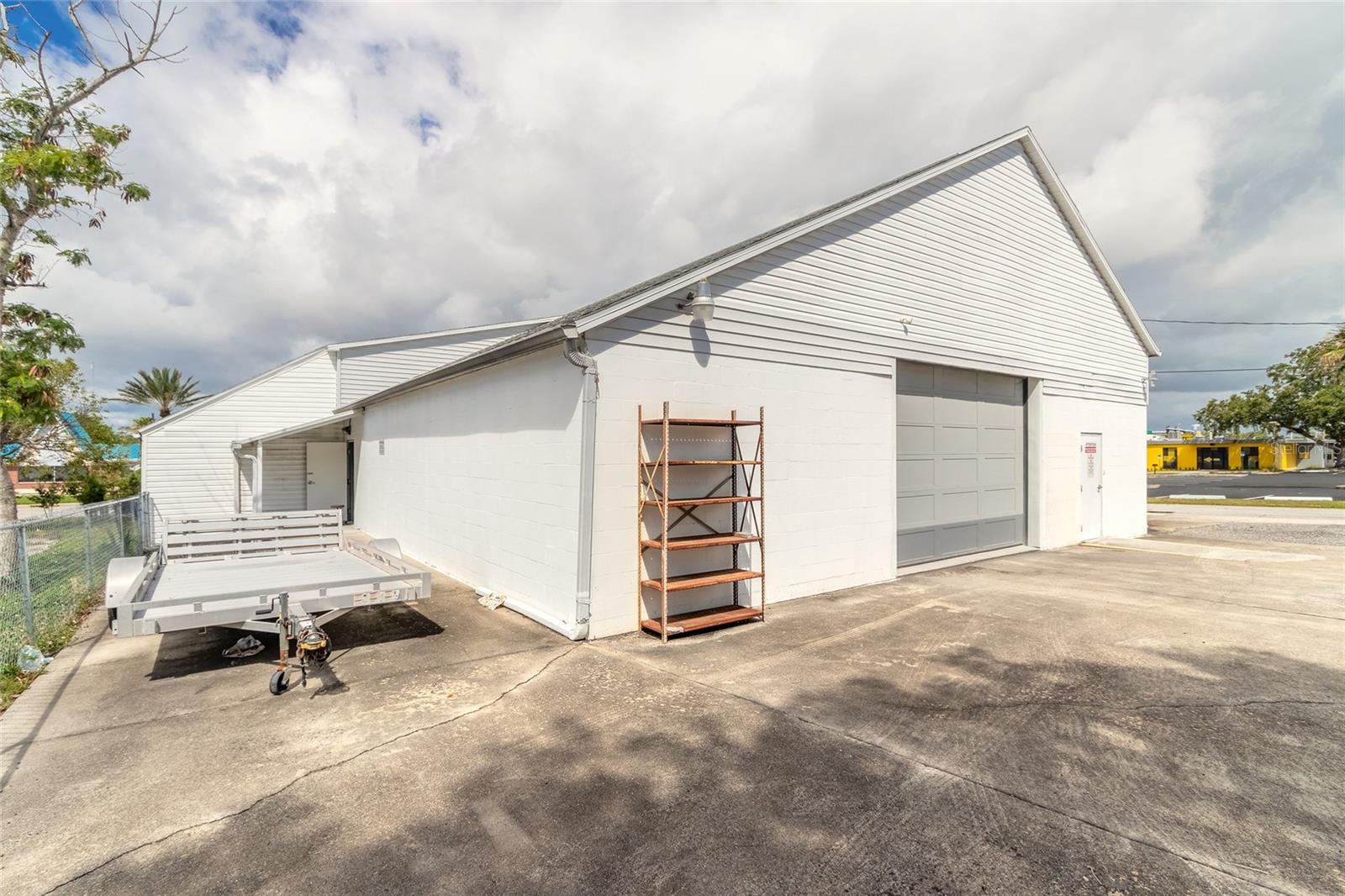 MASON & CARSWELLS HOLLY HILL - Commercial Sale