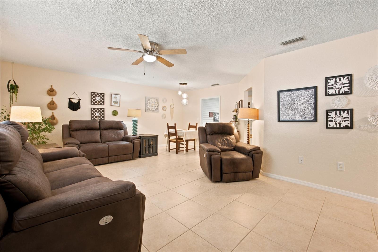 OAK RUN - Residential