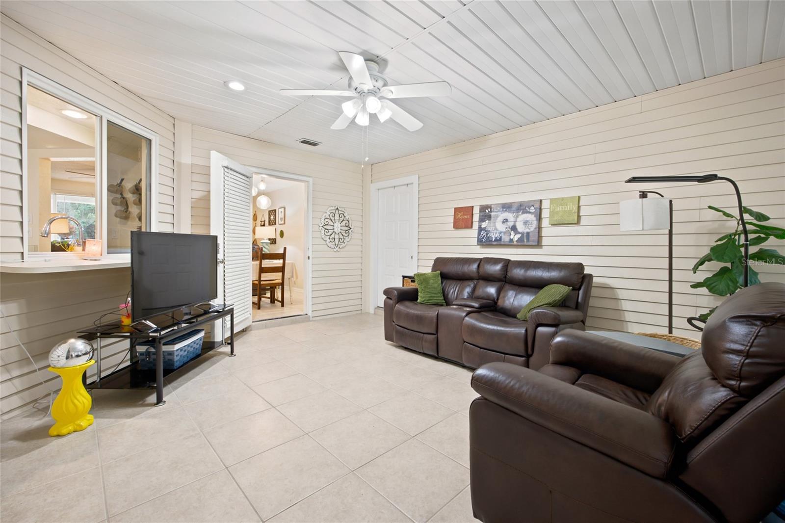 OAK RUN - Residential