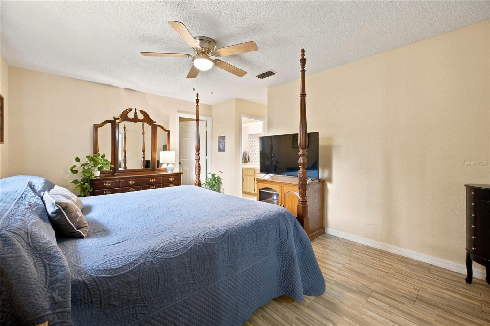 OAK RUN - Residential