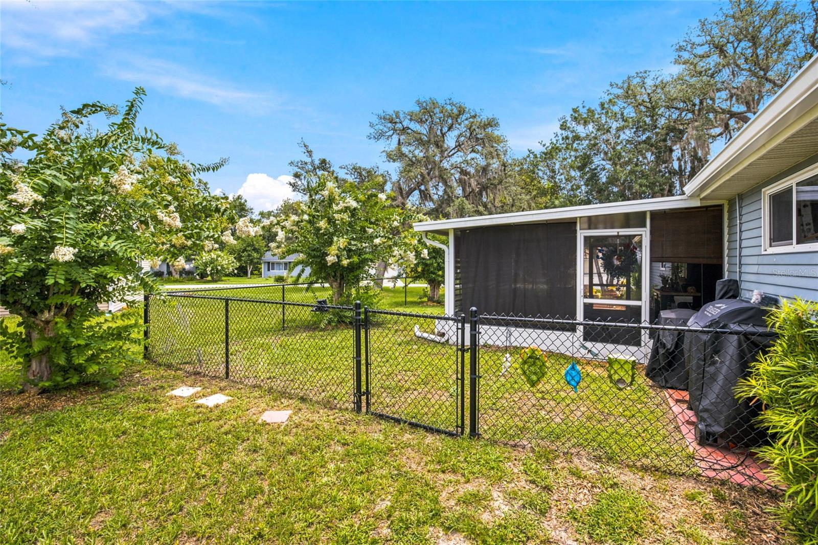 OAK RUN - Residential