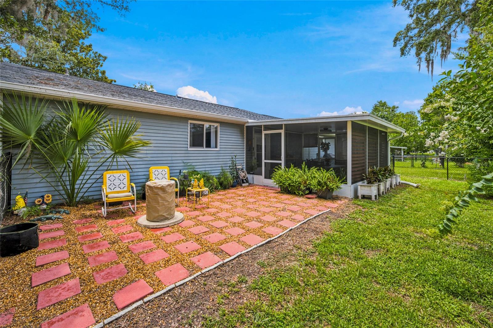 OAK RUN - Residential
