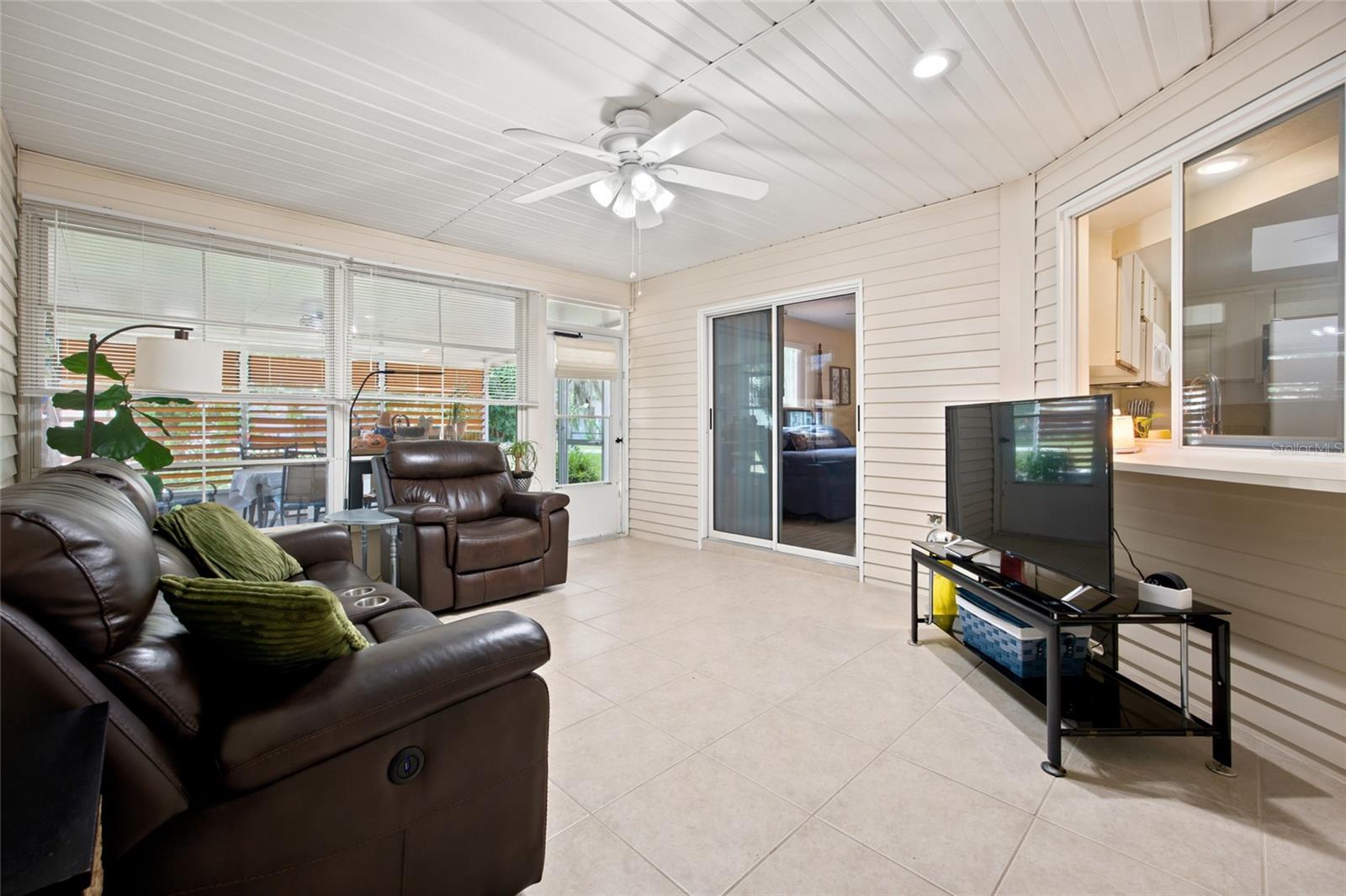 OAK RUN - Residential