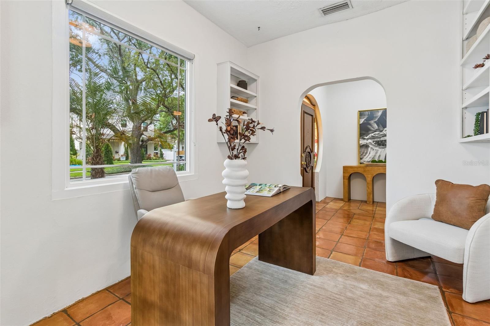 NEW SUBURB BEAUTIFUL - Residential