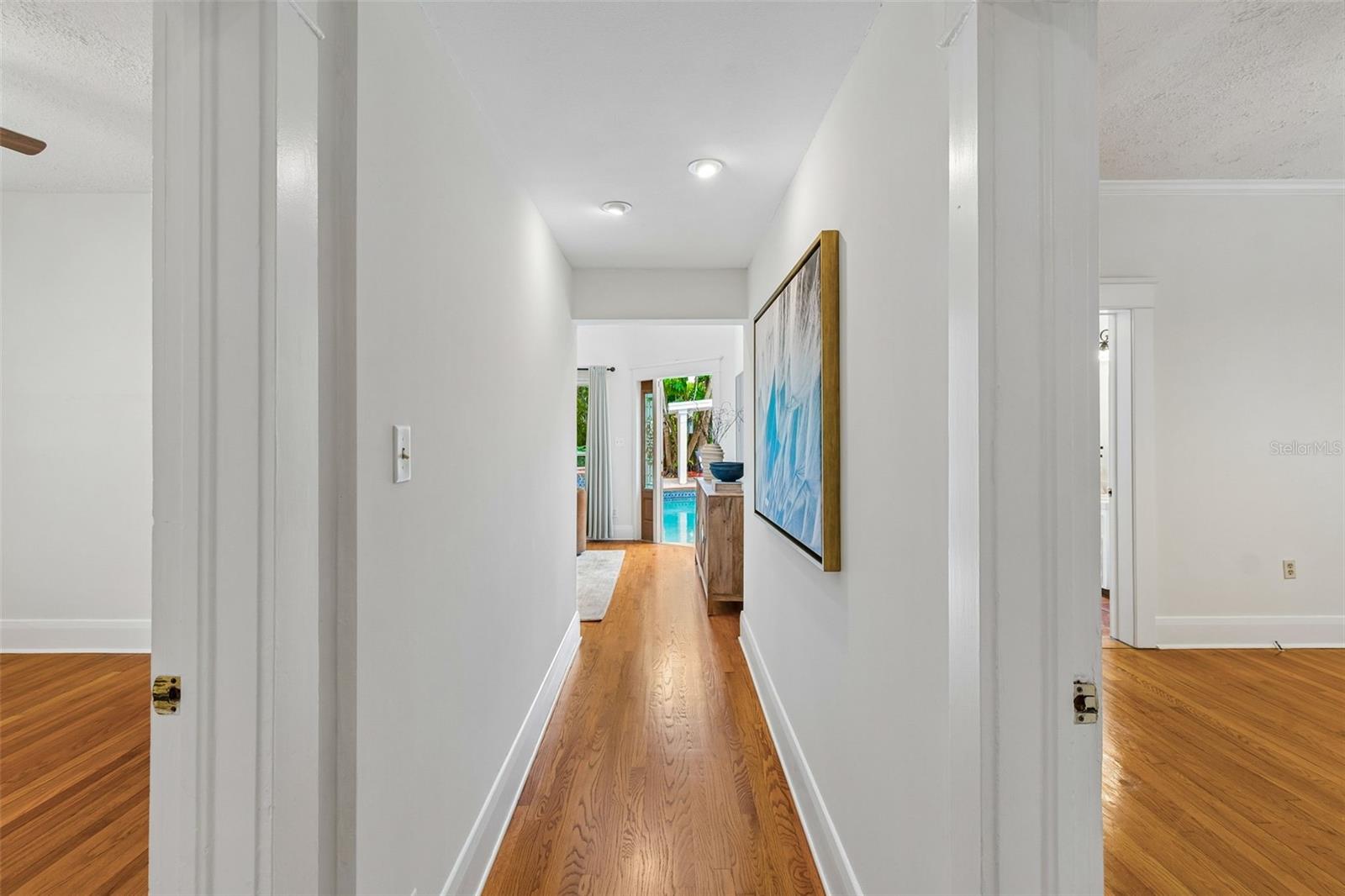 NEW SUBURB BEAUTIFUL - Residential