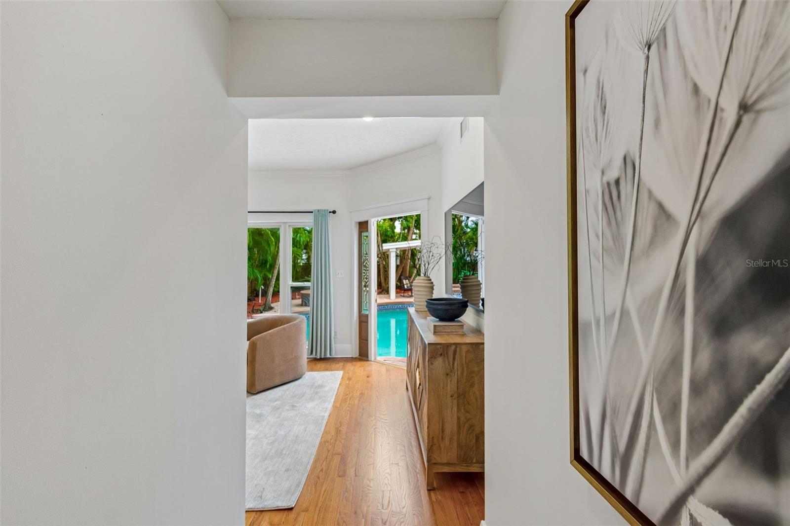 NEW SUBURB BEAUTIFUL - Residential