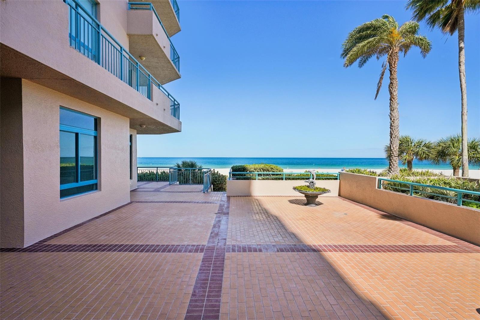 ULTIMAR ONE CONDO - Residential