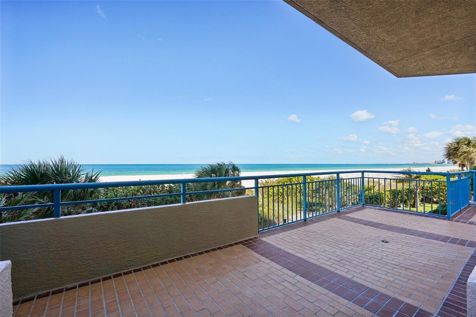 ULTIMAR ONE CONDO - Residential