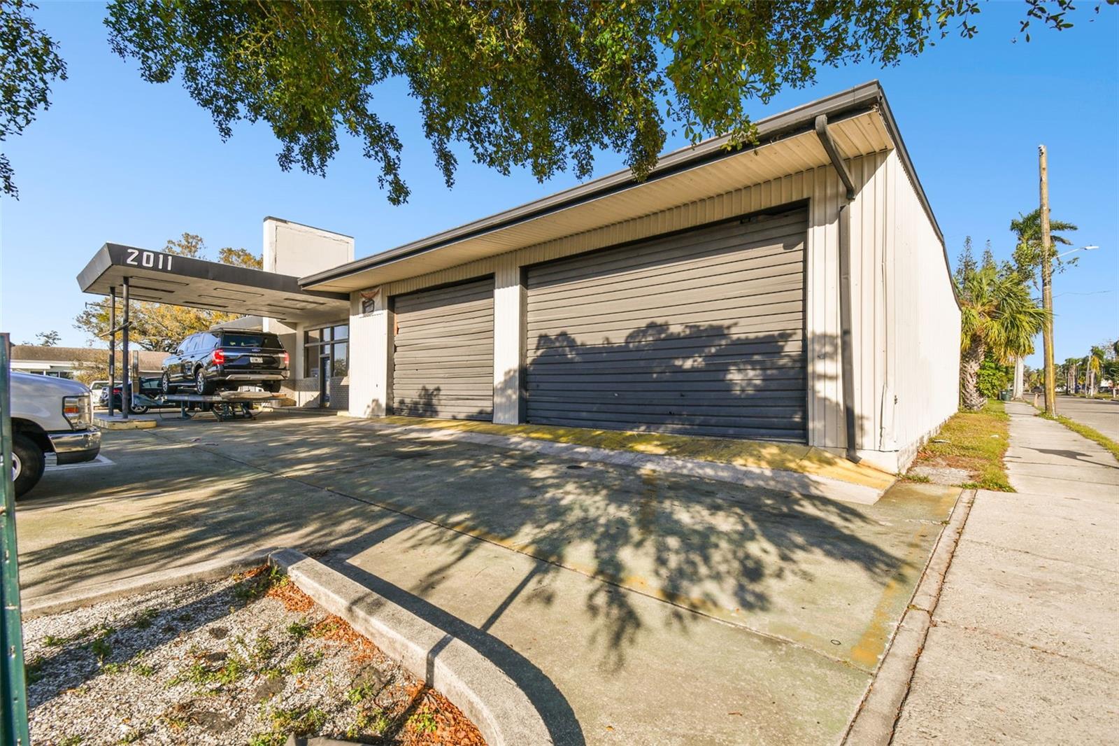 ORANGE ESTATES - Commercial Sale