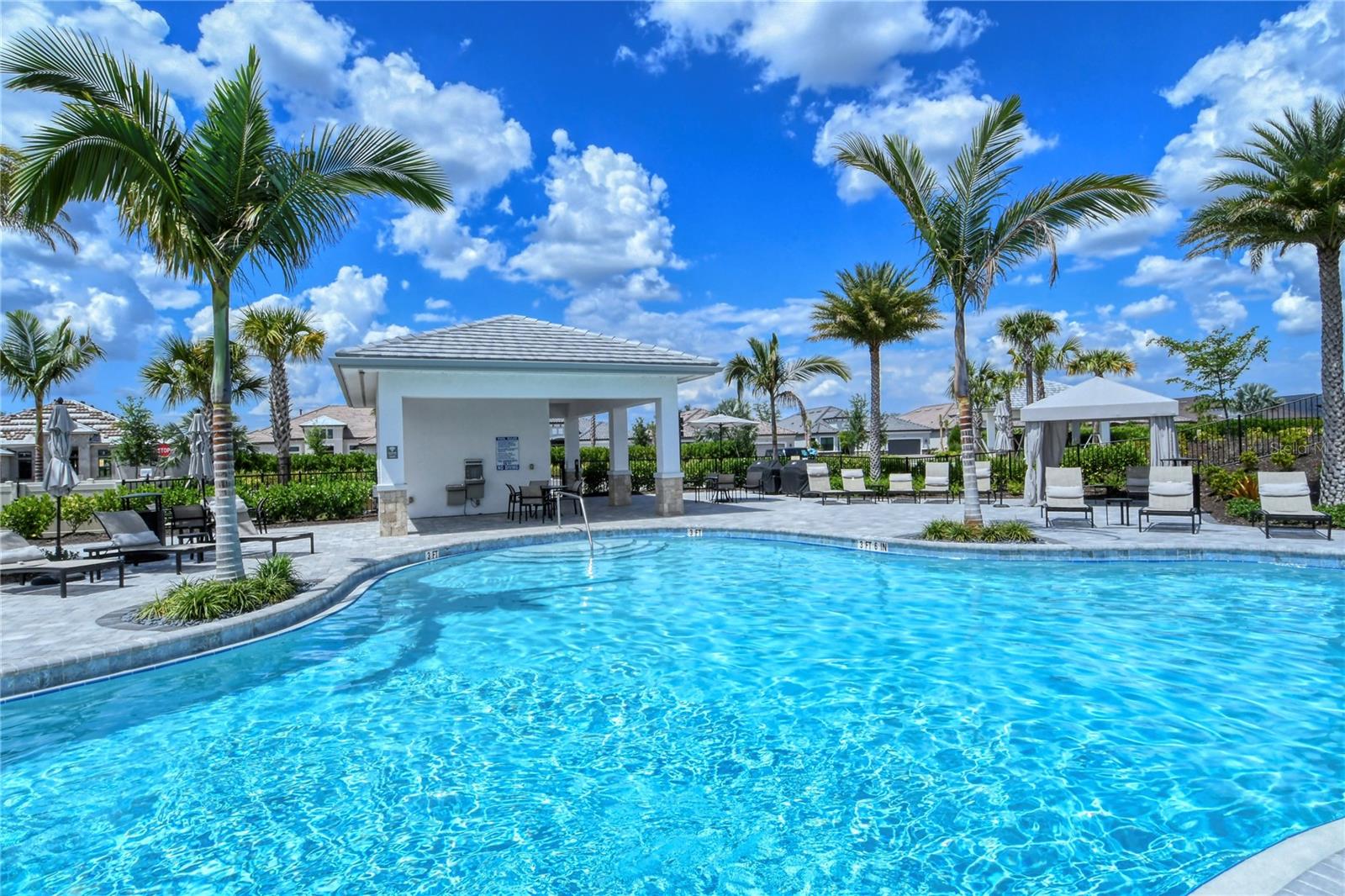 AZARIO ESPLANADE - Residential
