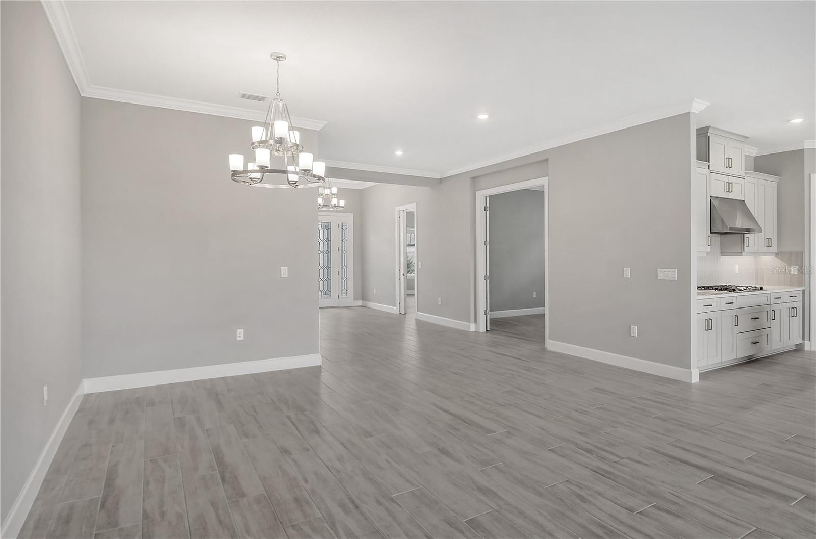 AZARIO ESPLANADE - Residential