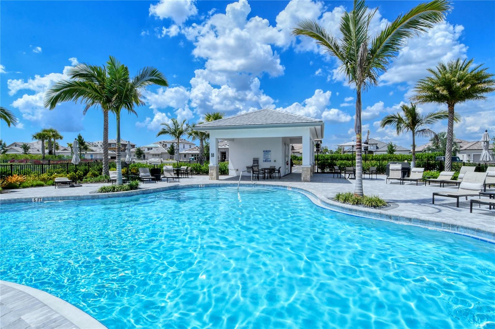 AZARIO ESPLANADE - Residential