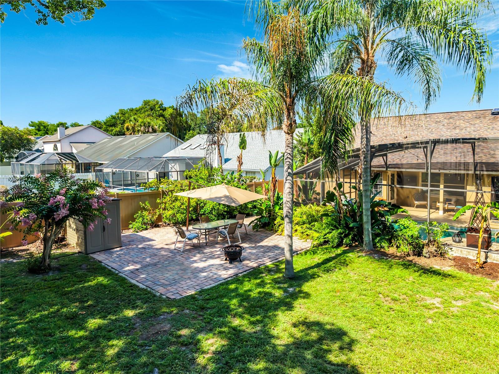 PEMBROOKE - Residential