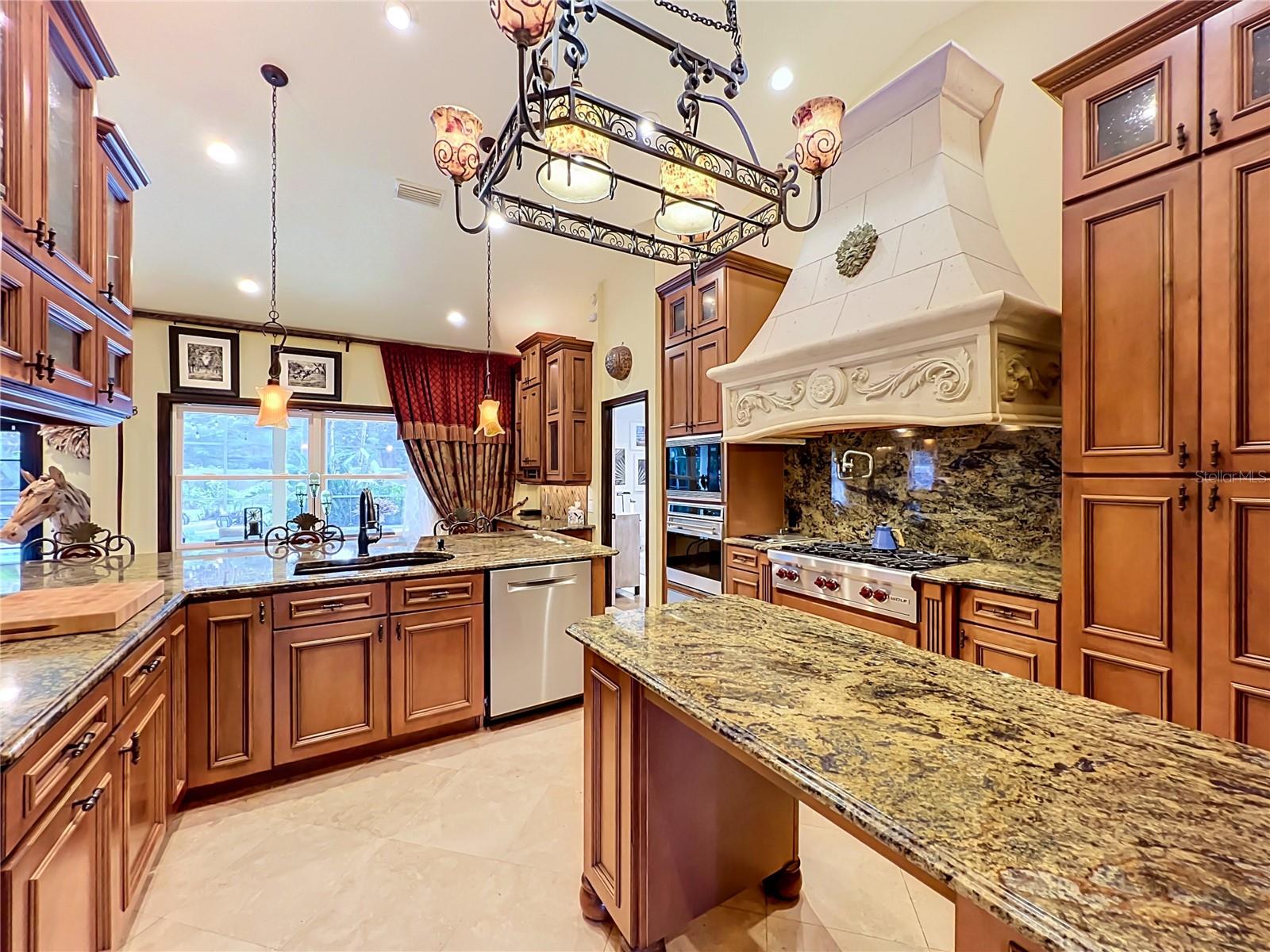 PEMBROOKE - Residential