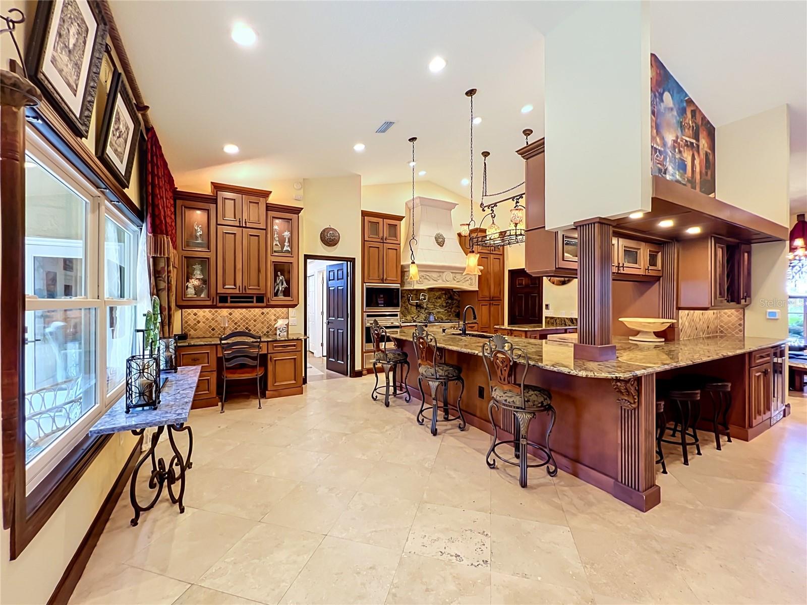 PEMBROOKE - Residential