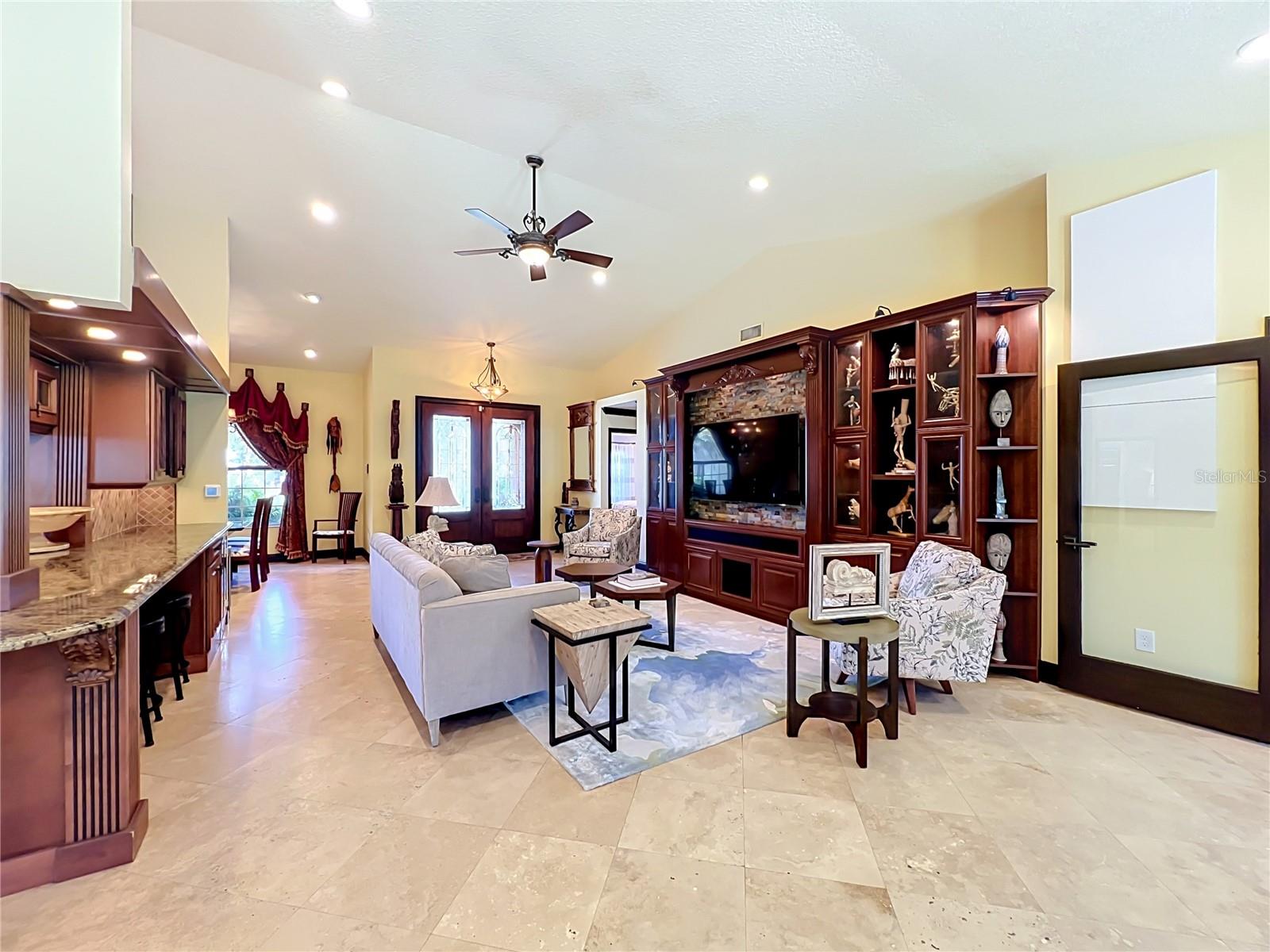 PEMBROOKE - Residential