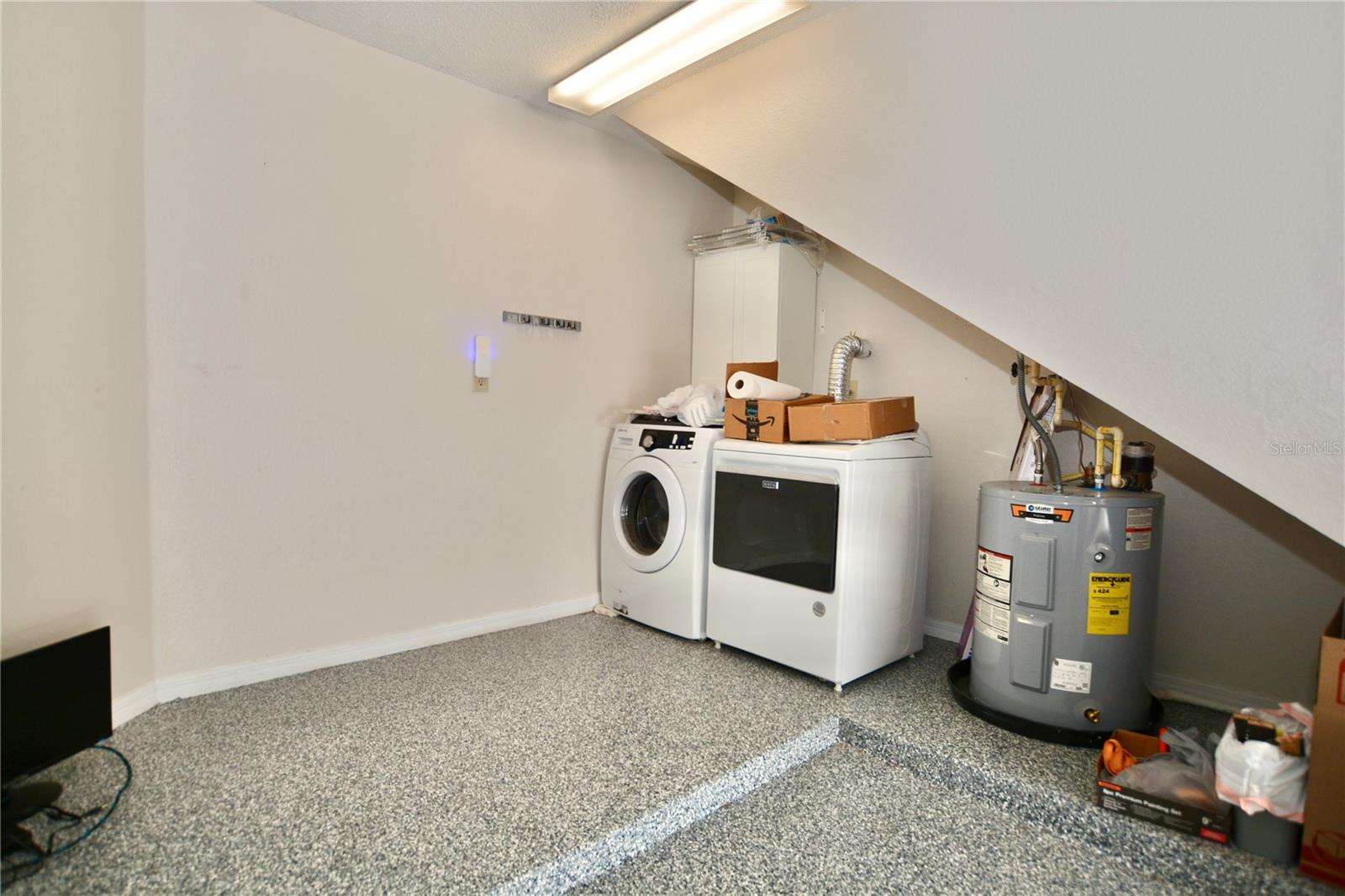 ISLAND WALK A CONDO - Residential Lease