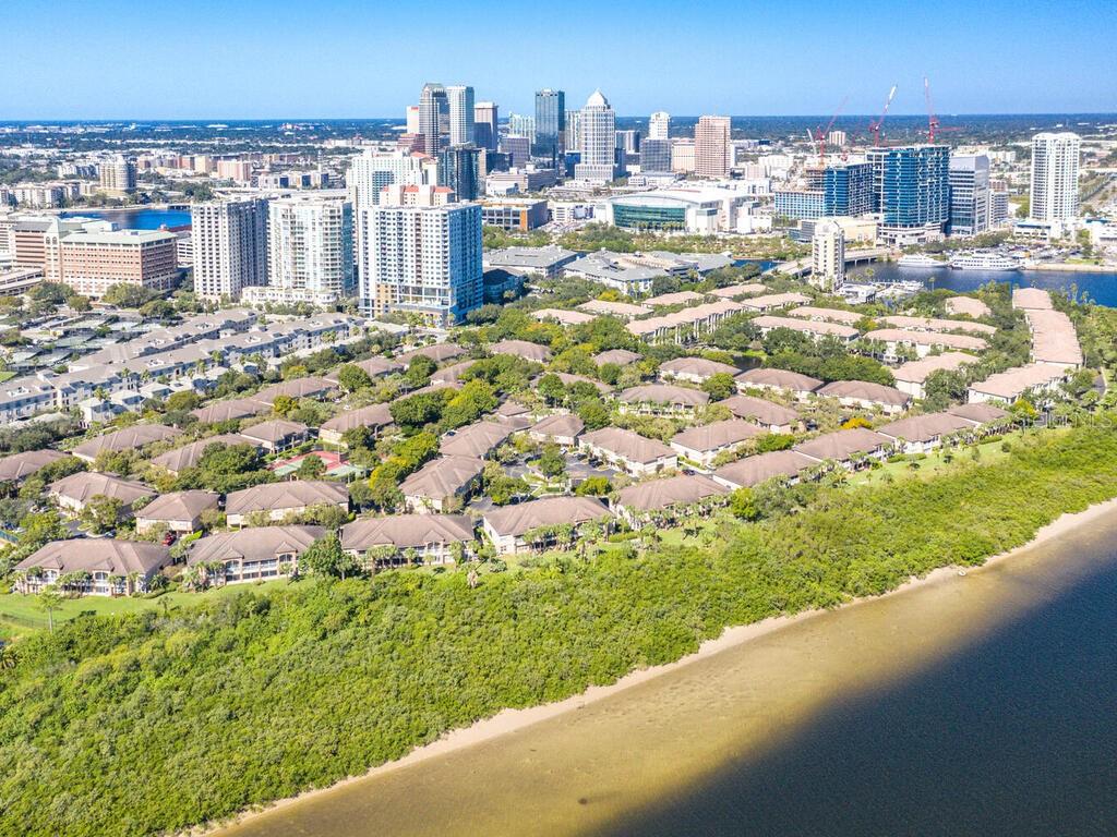 ISLAND WALK A CONDO - Residential Lease