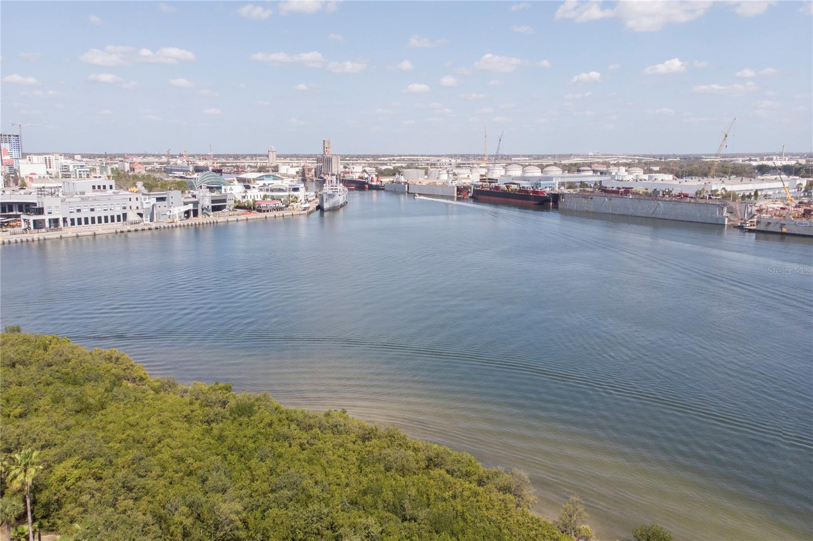 ISLAND WALK A CONDO - Residential Lease