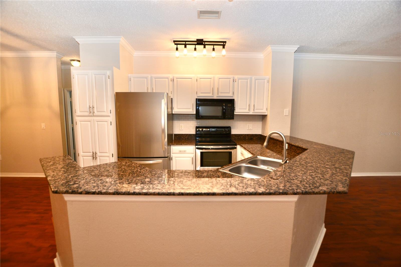 ISLAND WALK A CONDO - Residential Lease