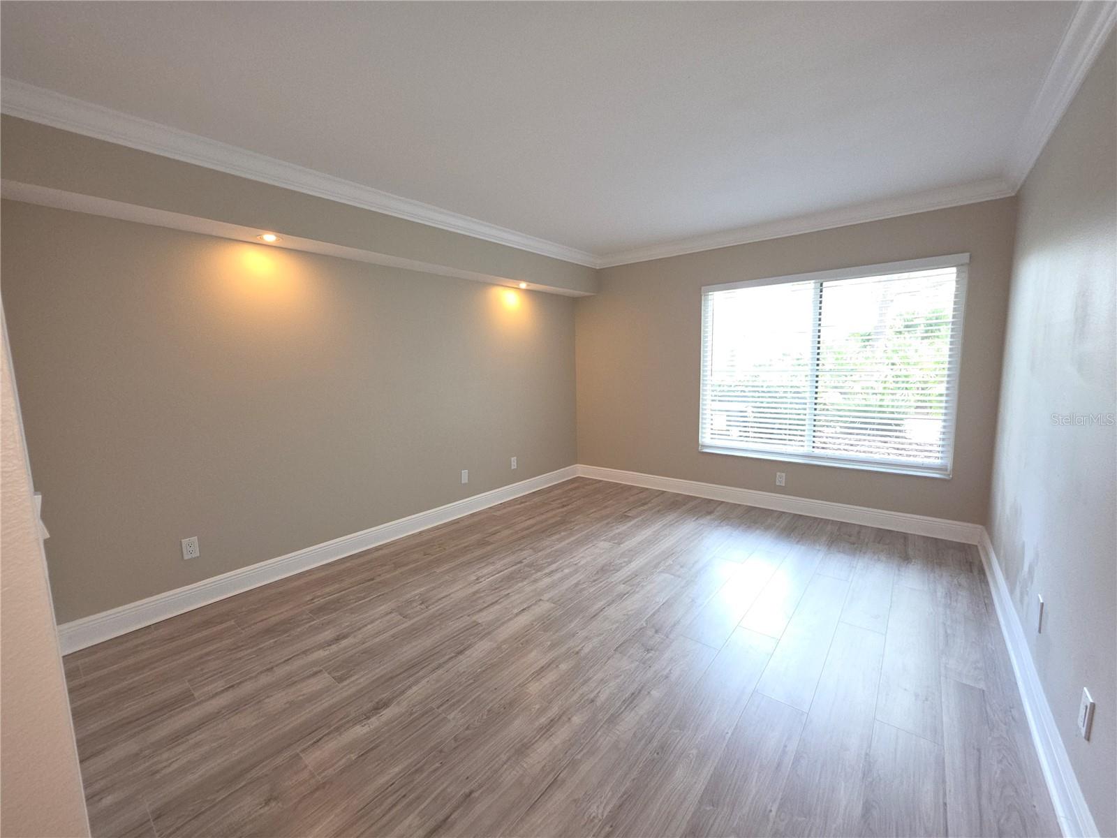INVERNESS CONDO - Residential