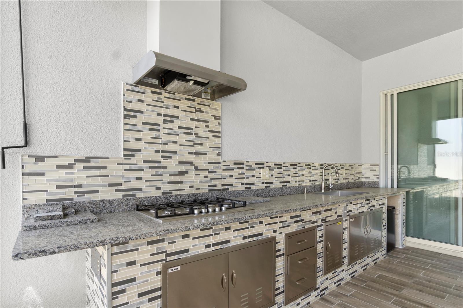 SERENITY RESERVE - Residential Lease
