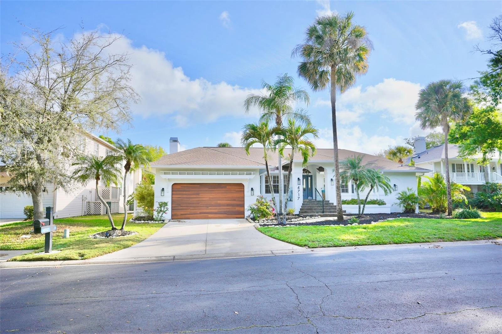 LAKES ESTATES 3 OF SARASOTA - Residential