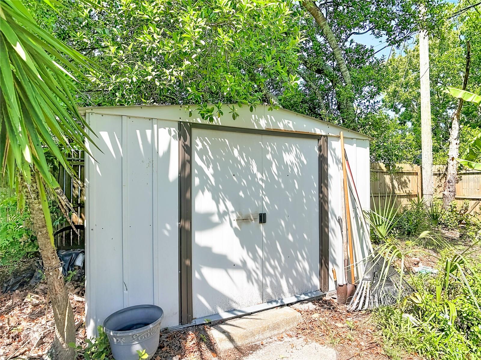 DELTONA LAKES UNIT 11 - Residential