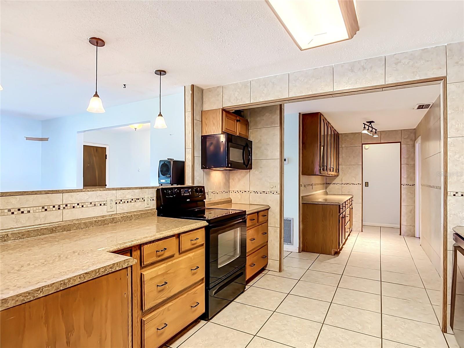 DELTONA LAKES UNIT 11 - Residential