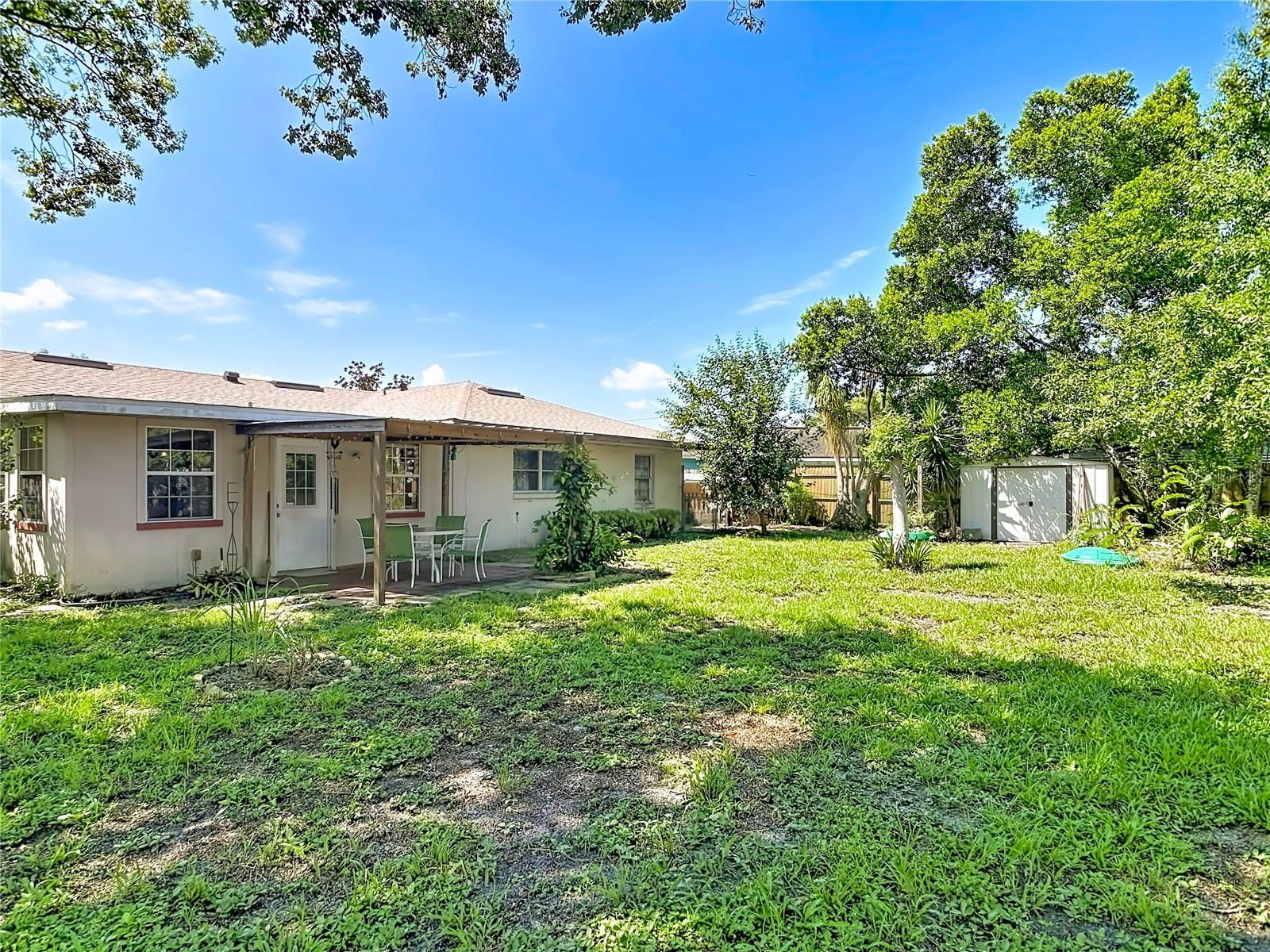 DELTONA LAKES UNIT 11 - Residential
