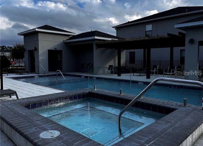 TERRA ESMERALDA TWNHMS - Residential Lease