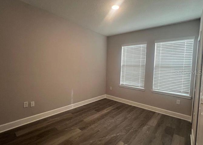 TERRA ESMERALDA TWNHMS - Residential Lease