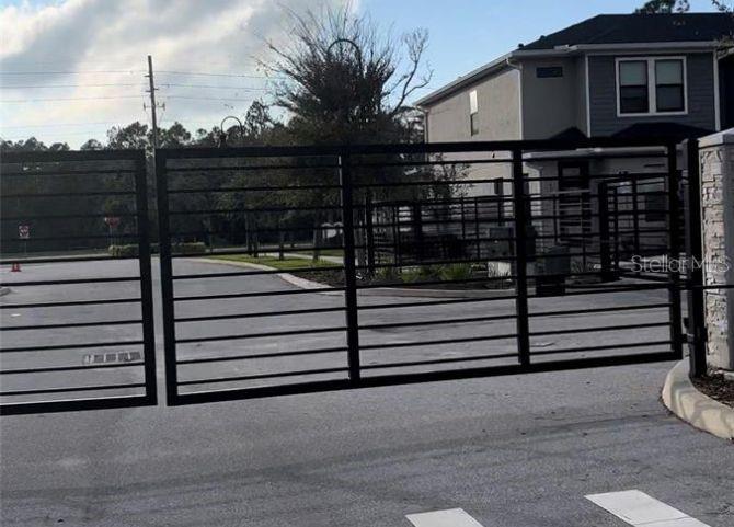 TERRA ESMERALDA TWNHMS - Residential Lease