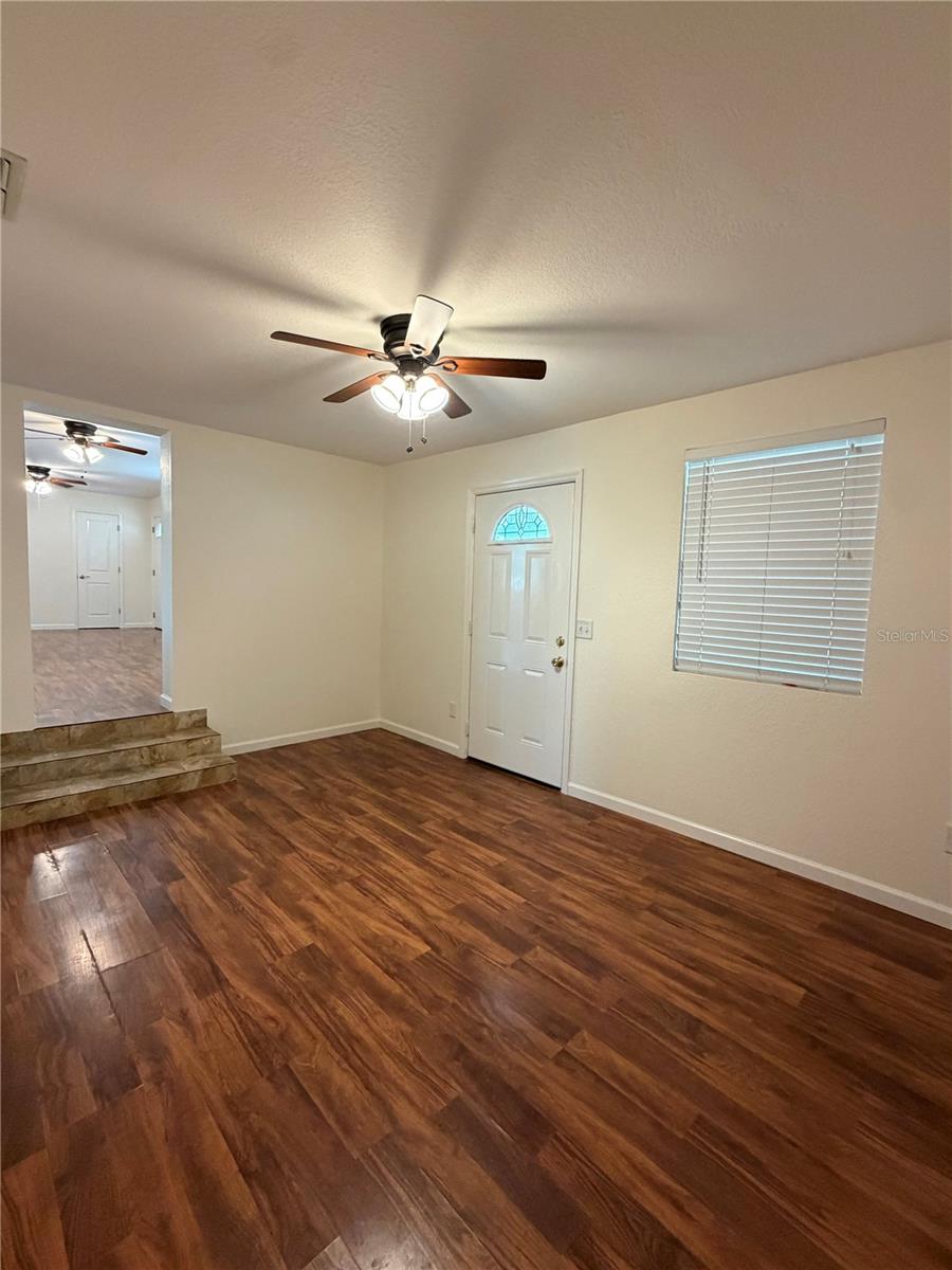 SUNNY DELL - Residential