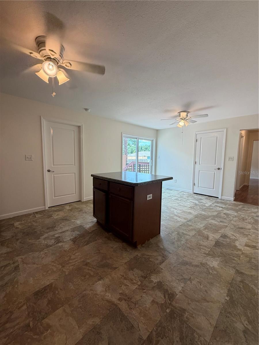 SUNNY DELL - Residential