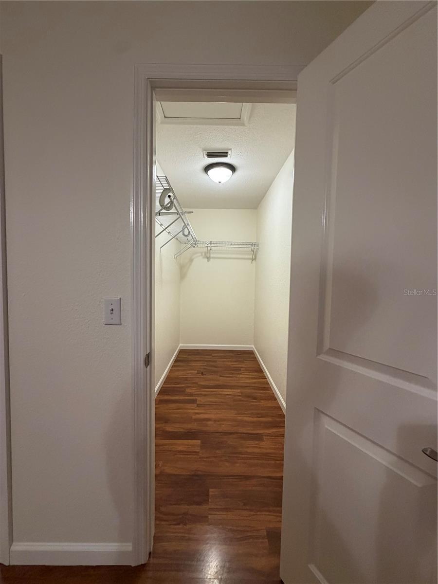 SUNNY DELL - Residential