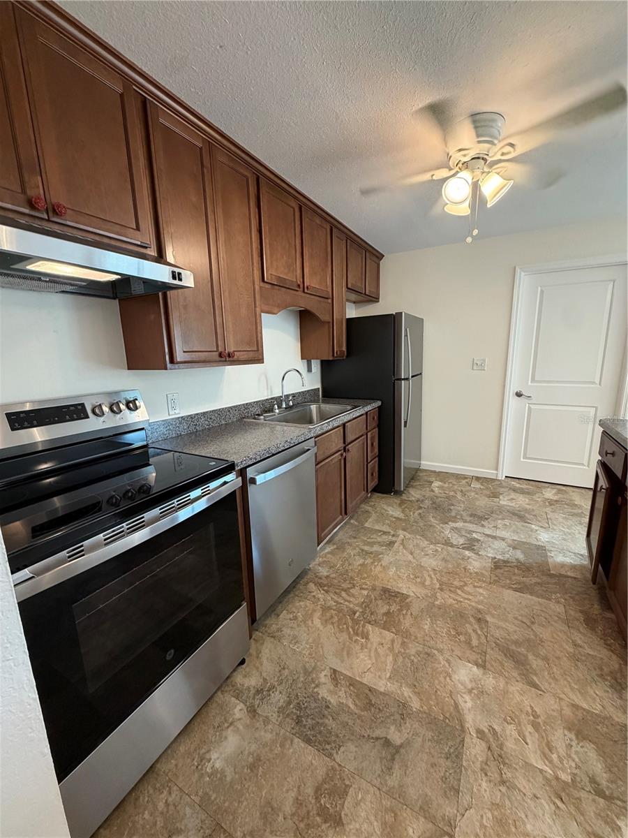 SUNNY DELL - Residential