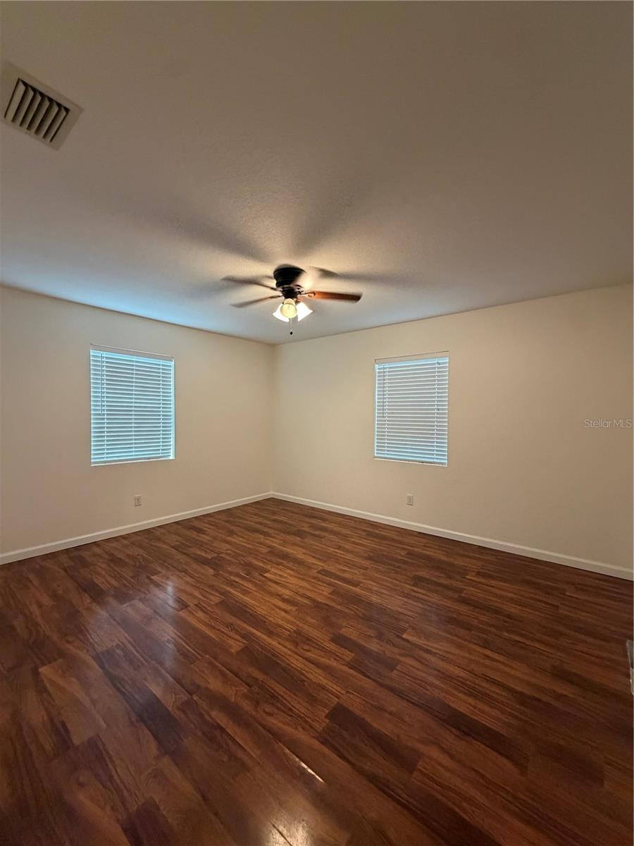 SUNNY DELL - Residential