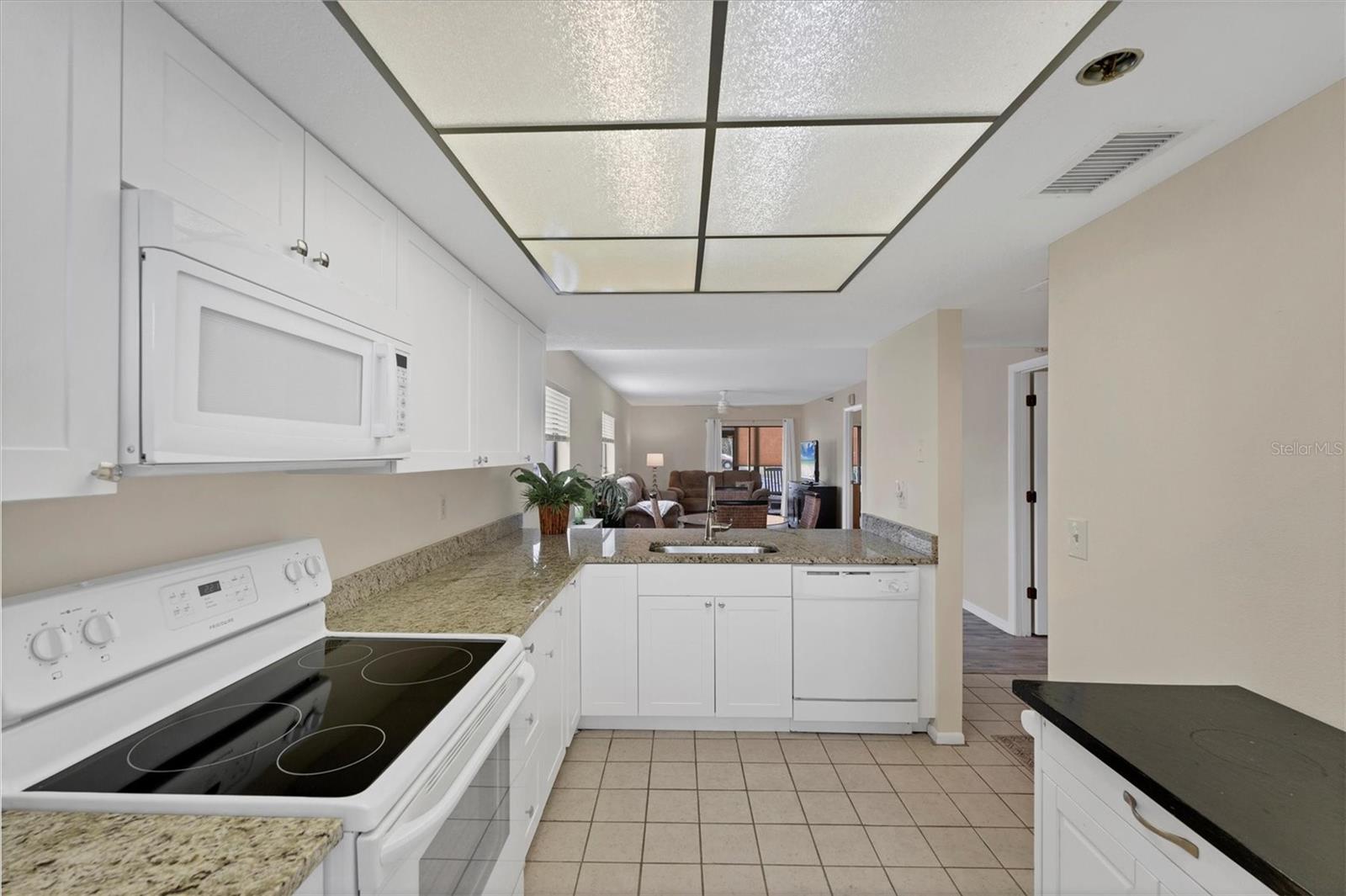 VILLA D ESTE SEC B - Residential
