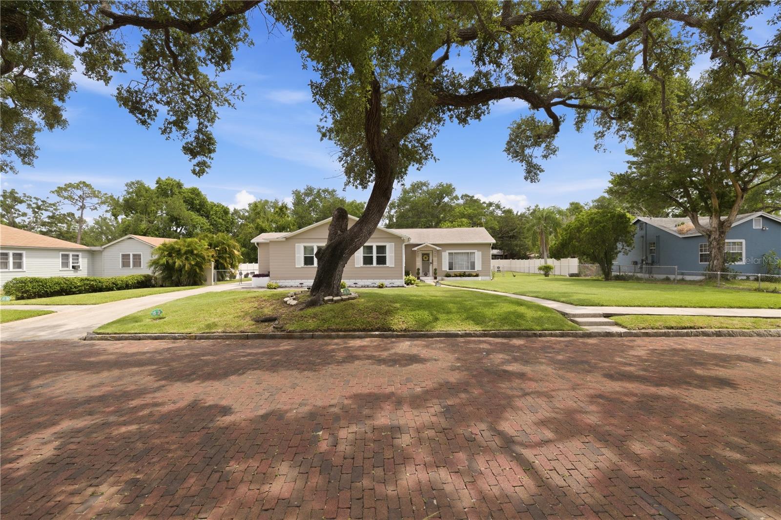 INGRAM PLACE - Residential